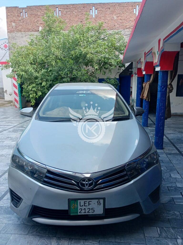 Toyota Corolla GLi 2016 Silver For Sale in Sargodha